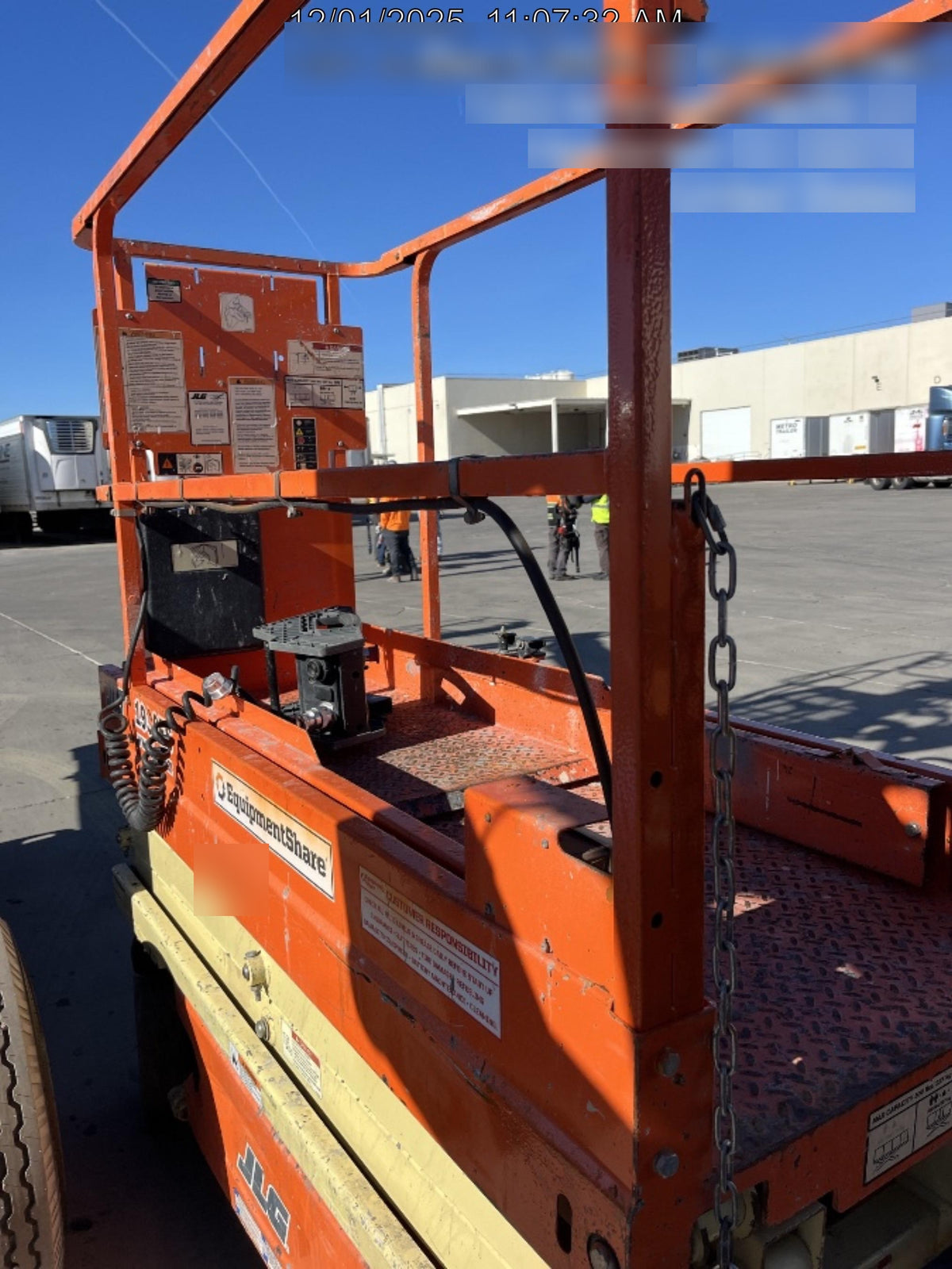2016 JLG 1930ES Standard Options