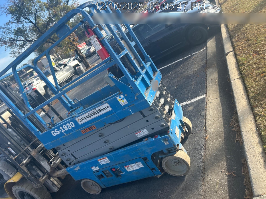 2020 Genie GS-1930 Fixed rails with chain entry gate - Pre A92.20