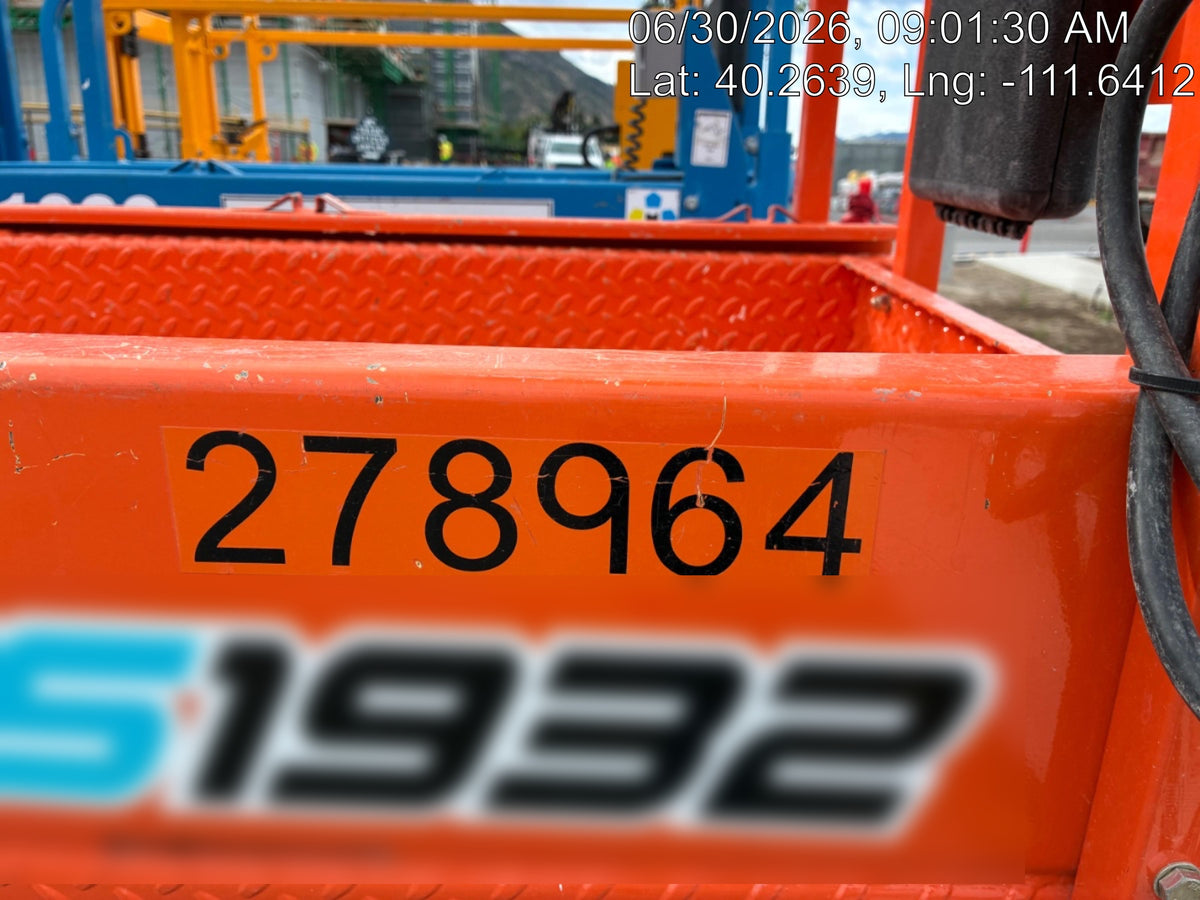 2022 JLG ES1932