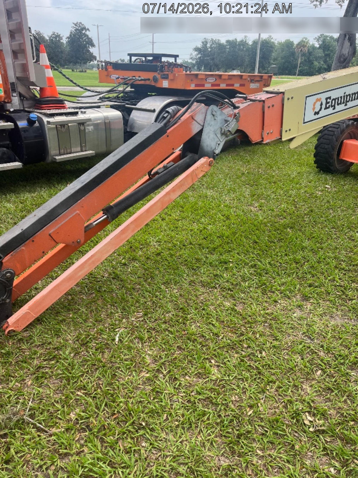 2019 JLG 660SJ