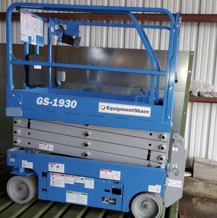 2019 Genie GS-1930 Half Height Swing Gate, 800W Inverter