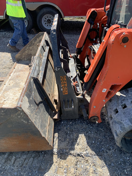 2020 EMKAY 48" Pallet Forks - Emkay