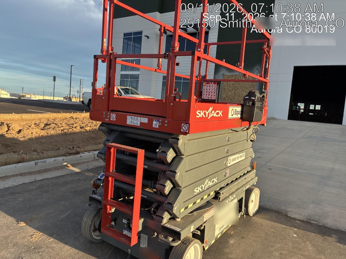 2023 SKYJACK SJ4740