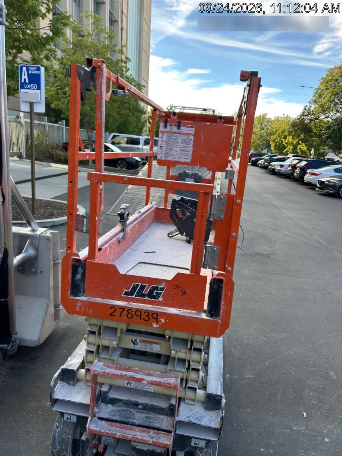 2022 JLG ES1932