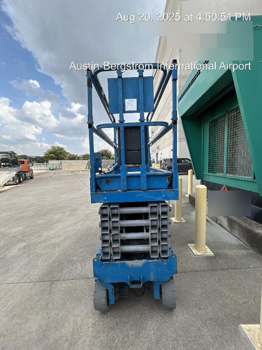 2017 Genie GS-3232 Genie GS3232 Scissor Lift