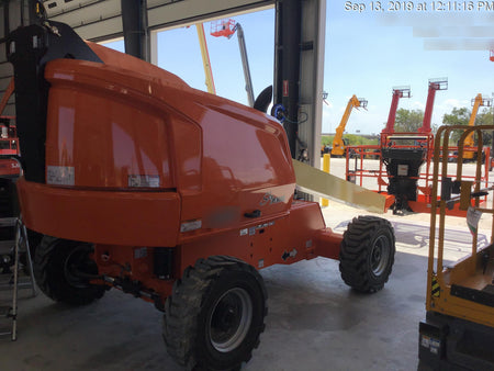 2019 JLG 400S