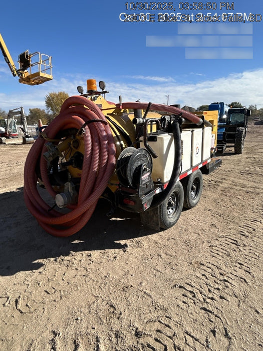 2022 VAC-TRON LP573XDT