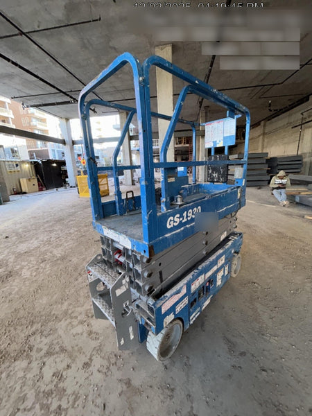 2019 Genie GS-1930 Fixed rails with chain Entry
