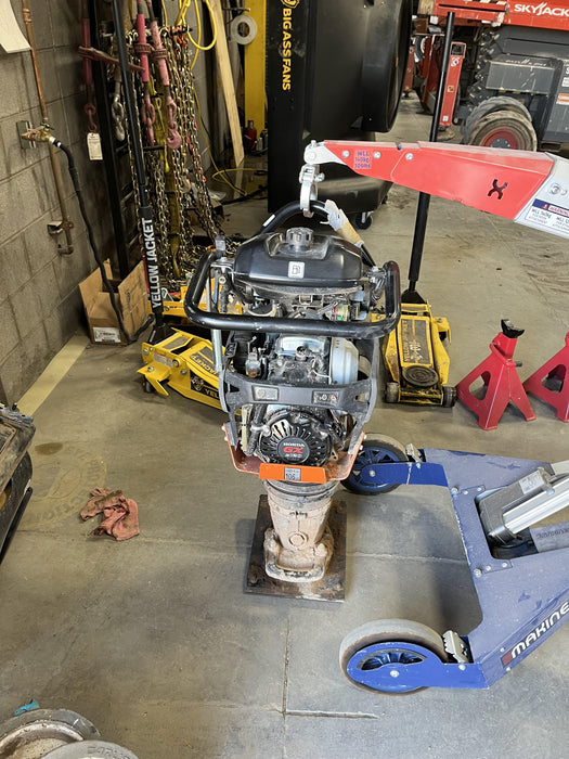 2024 HUSQVARNA LT6005