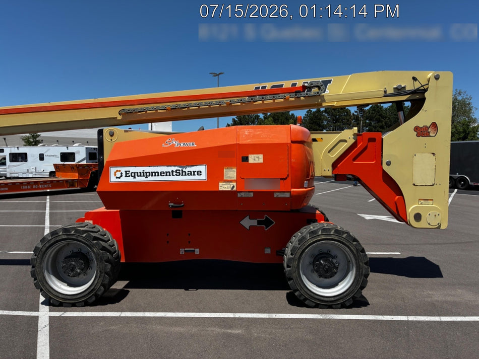 2020 JLG 800AJ