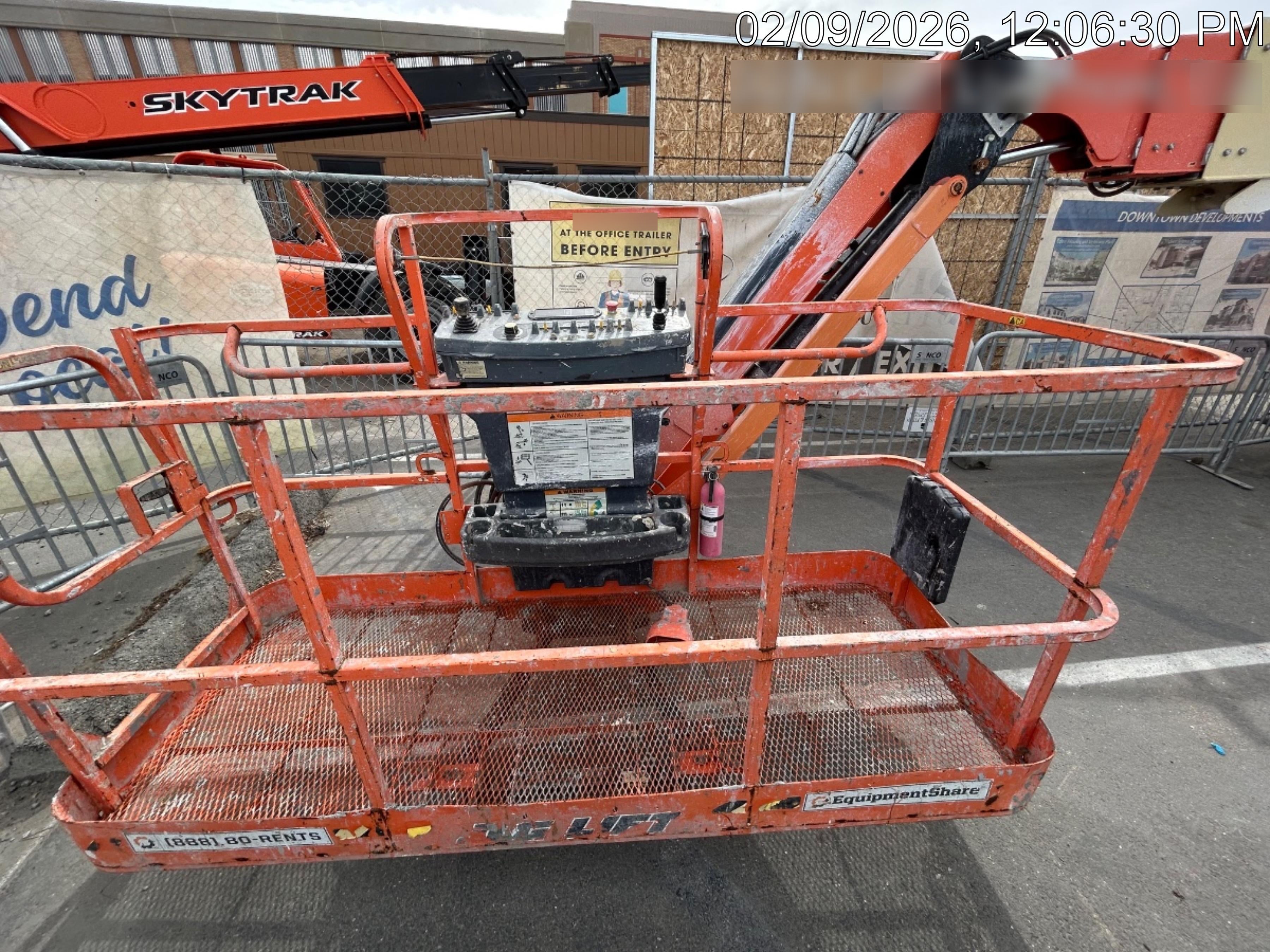 2021 JLG 660SJ