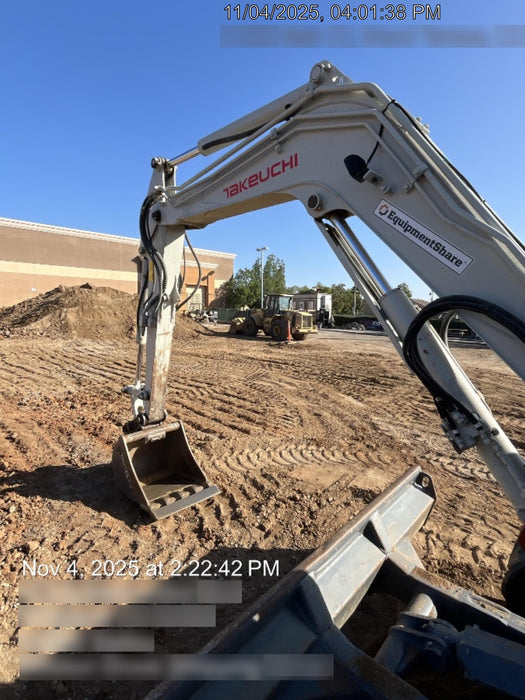 2021 TAKEUCHI TB260-CR