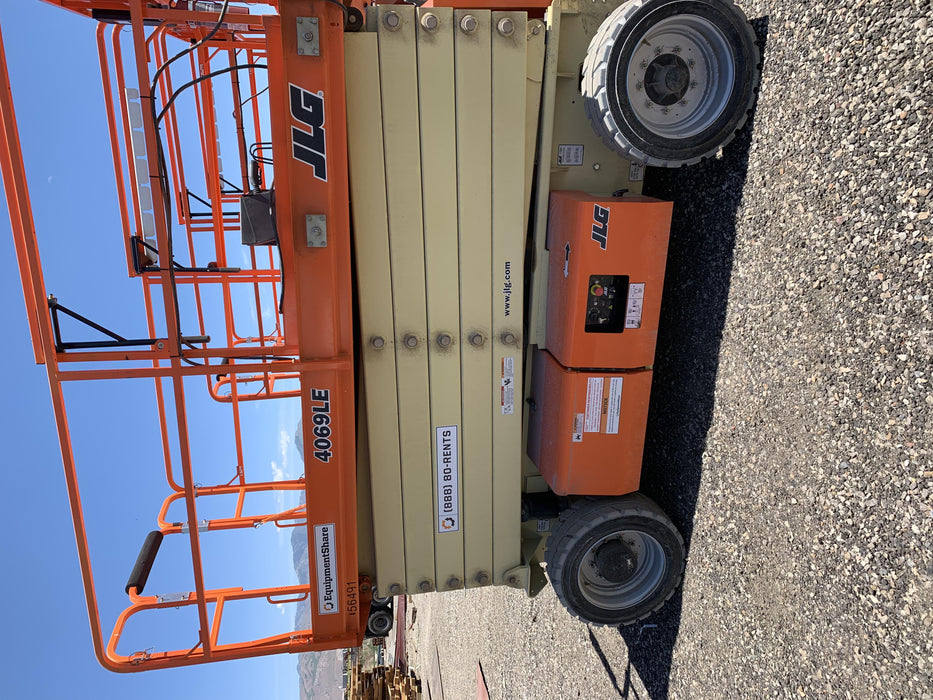 2020 JLG 4069LE