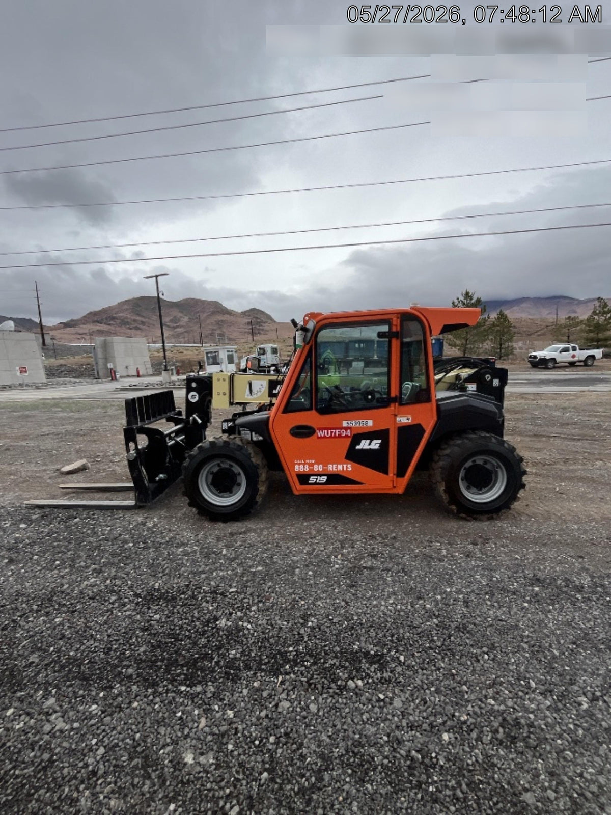 2025 JLG 519