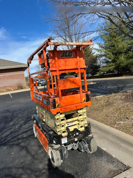 2021 JLG ES1932