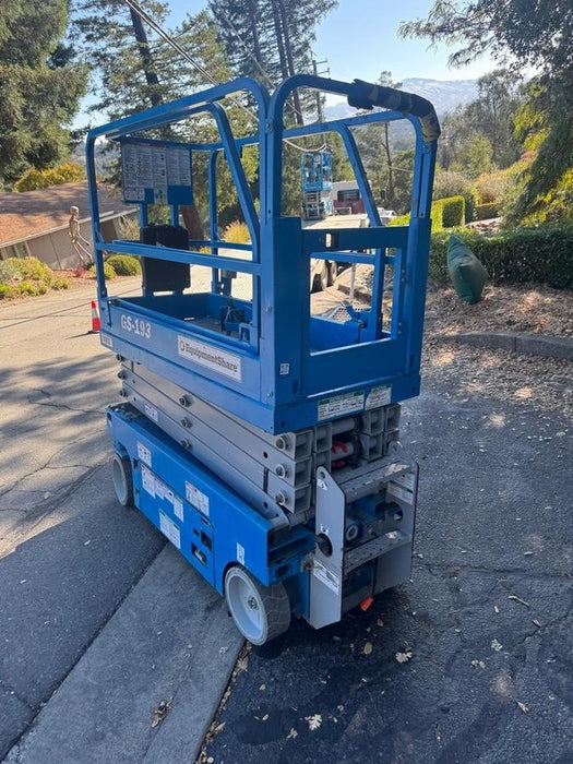 2019 Genie GS-1930 Half Height Swing Gate, 800W Inverter