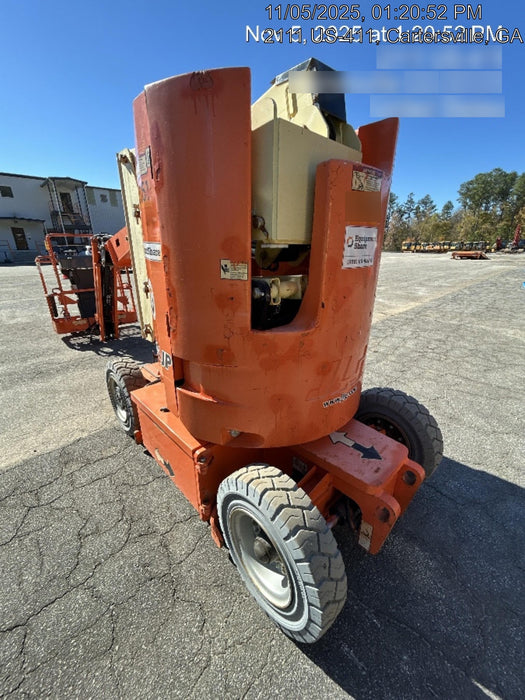 2019 JLG E300AJP