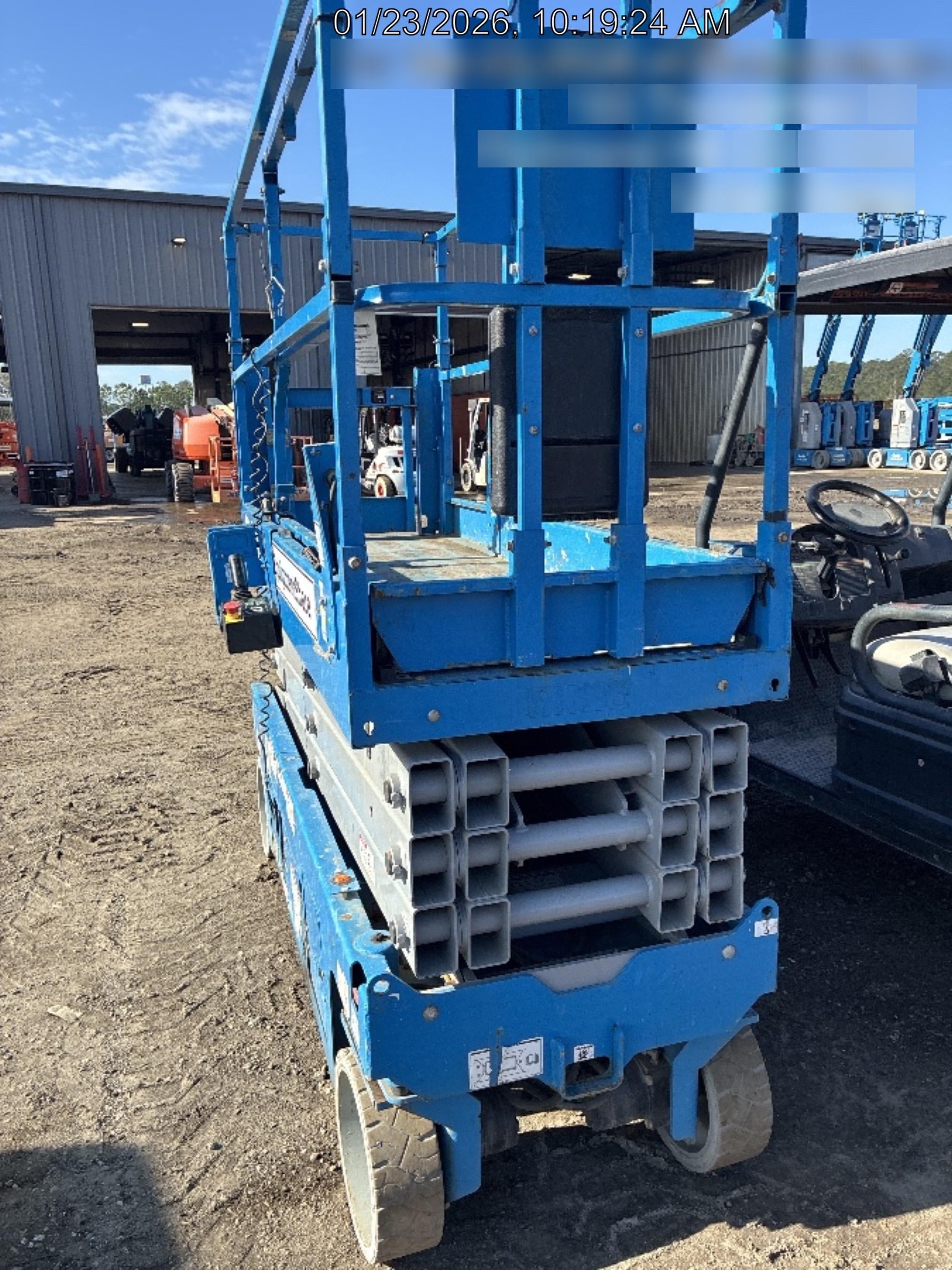 2019 Genie GS-2632 Folding rails with half height swing gate