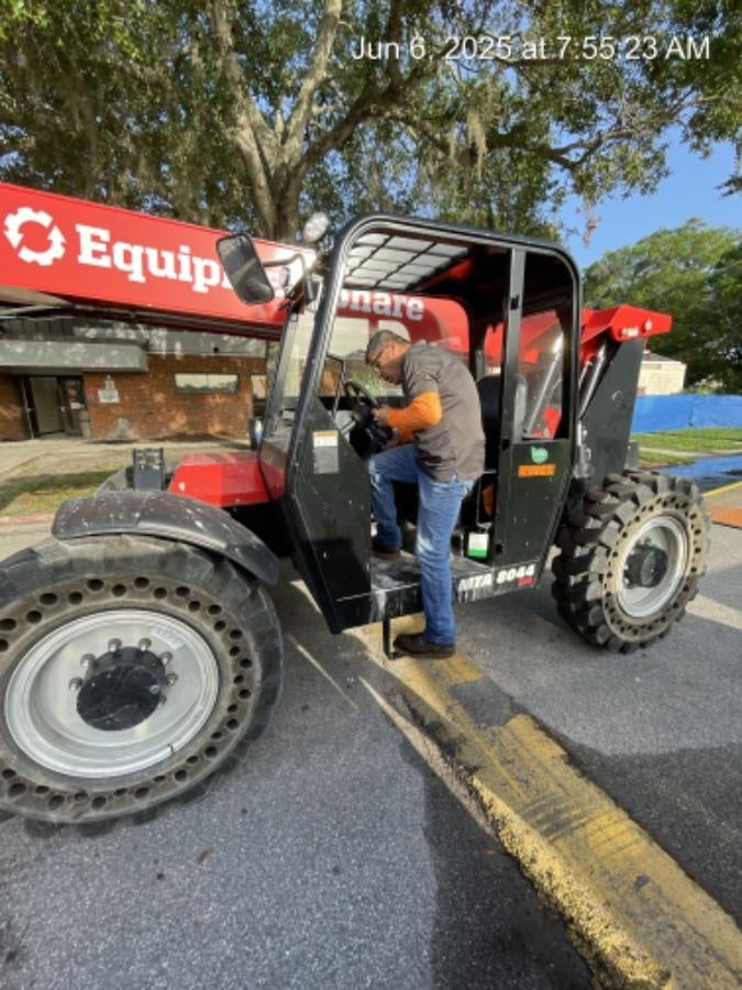 2023 MANITOU MTA8044