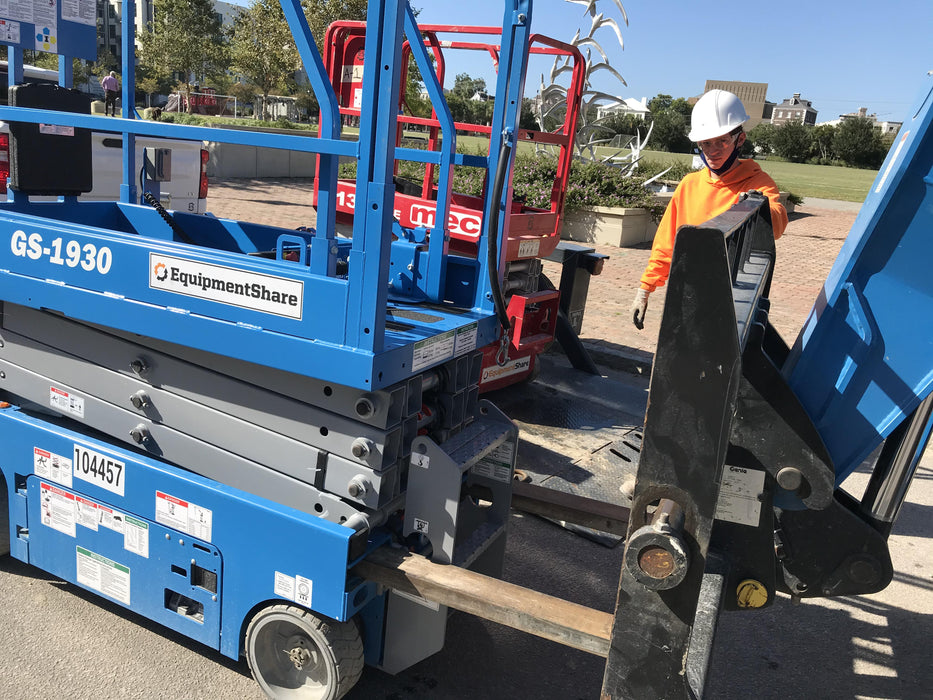 2020 Genie GS-1930 Fixed rails with chain entry gate - Pre A92.20