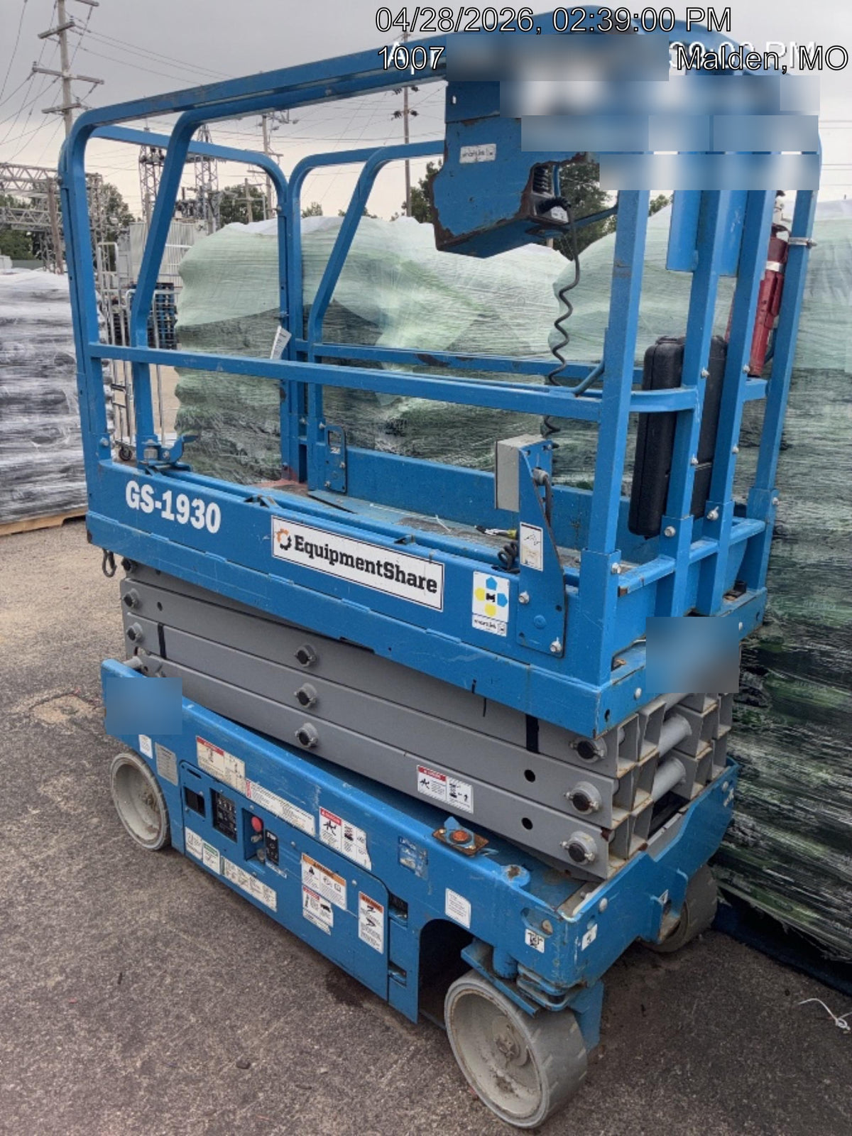 2019 Genie GS-1930 Fixed rails with chain Entry