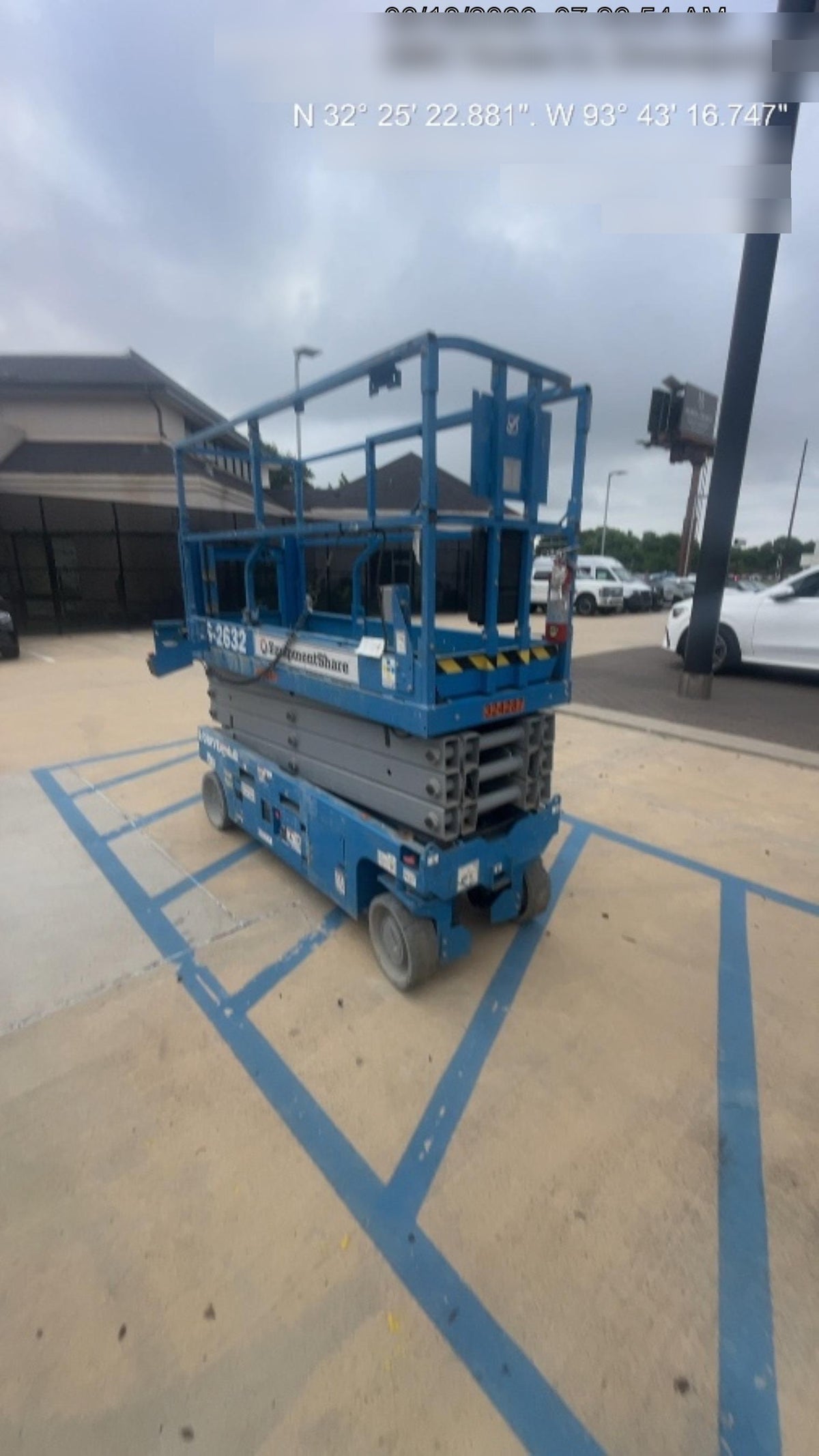 2023 GENIE GS-2632