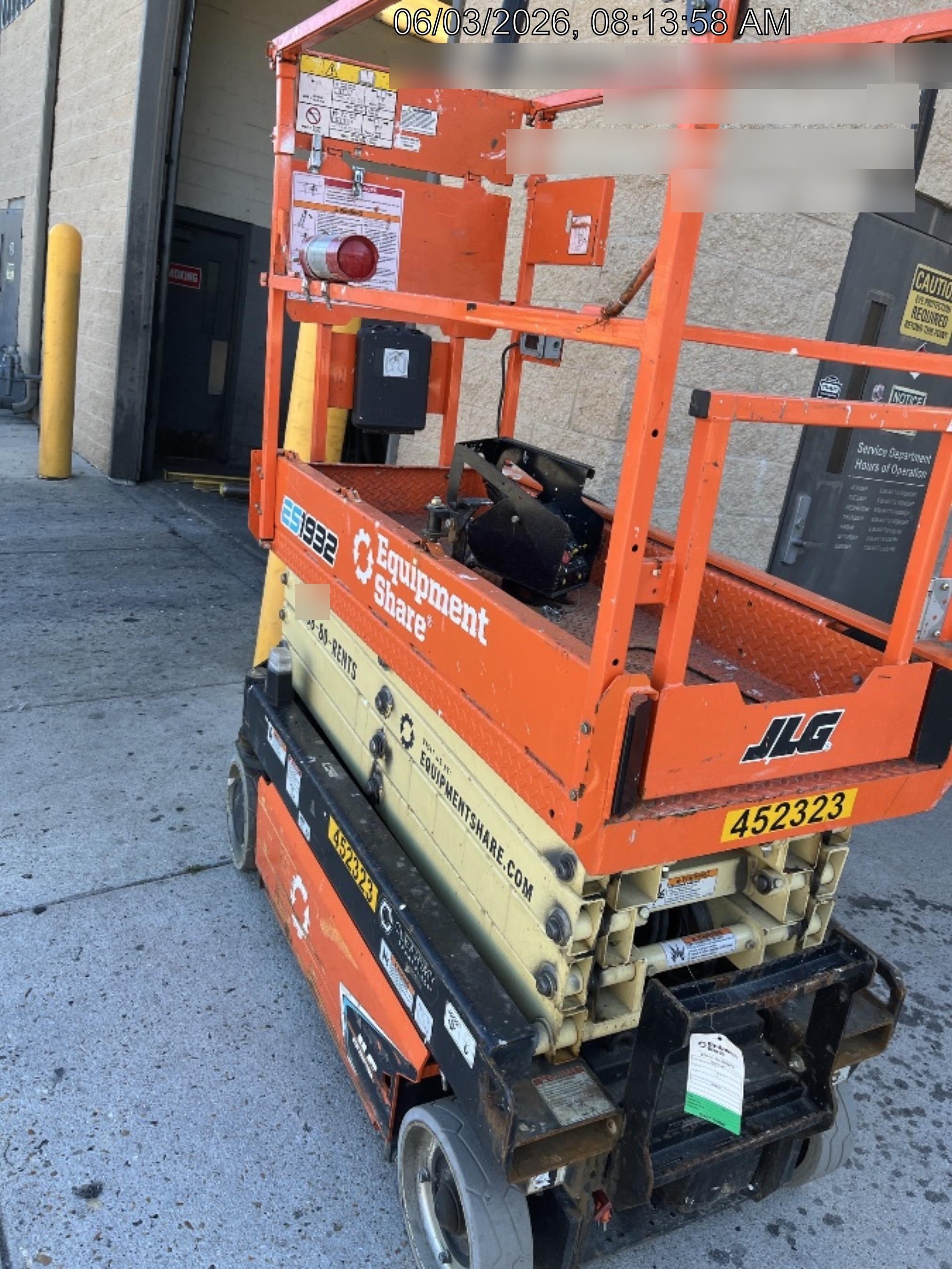 2024 JLG ES1932
