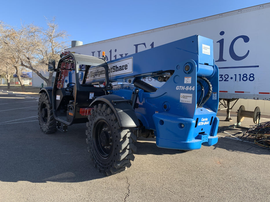 2020 GENIE GTH-844