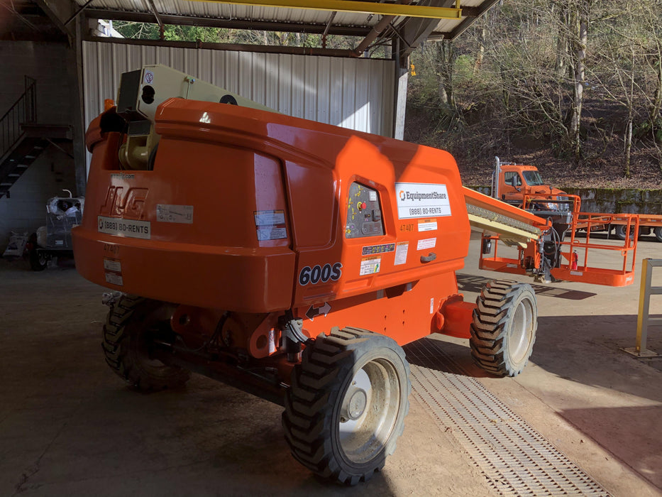 2019 JLG 600S 4WD