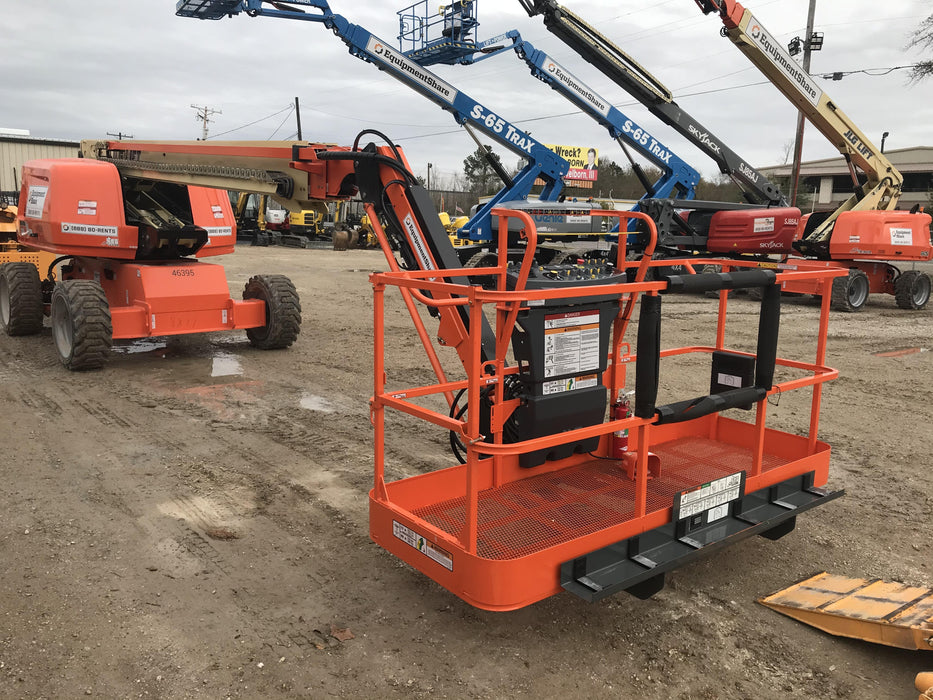 2019 JLG 660SJ