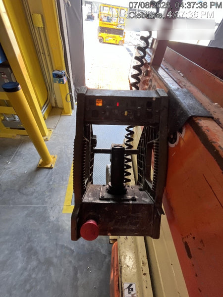 2016 JLG 3246ES