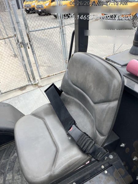 2023 CASE 588H