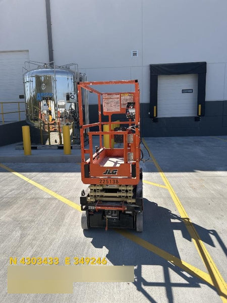 2022 JLG ES1330L