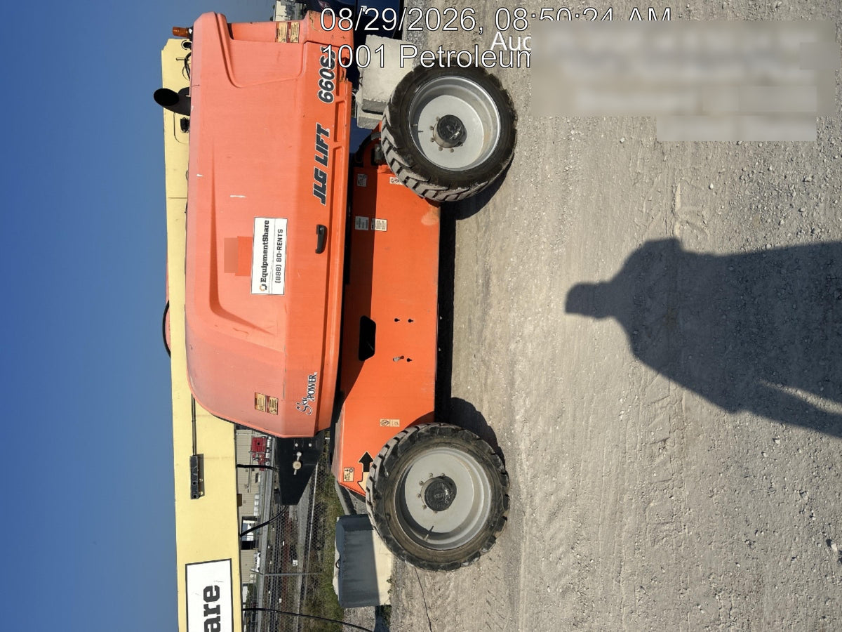 2019 JLG 660SJ