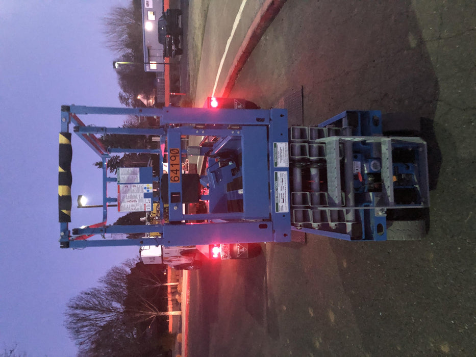 2020 Genie GS-1930 Solid Non Marking Tires, Beacon, Folding rails with half height swing gate, 800W Inverter