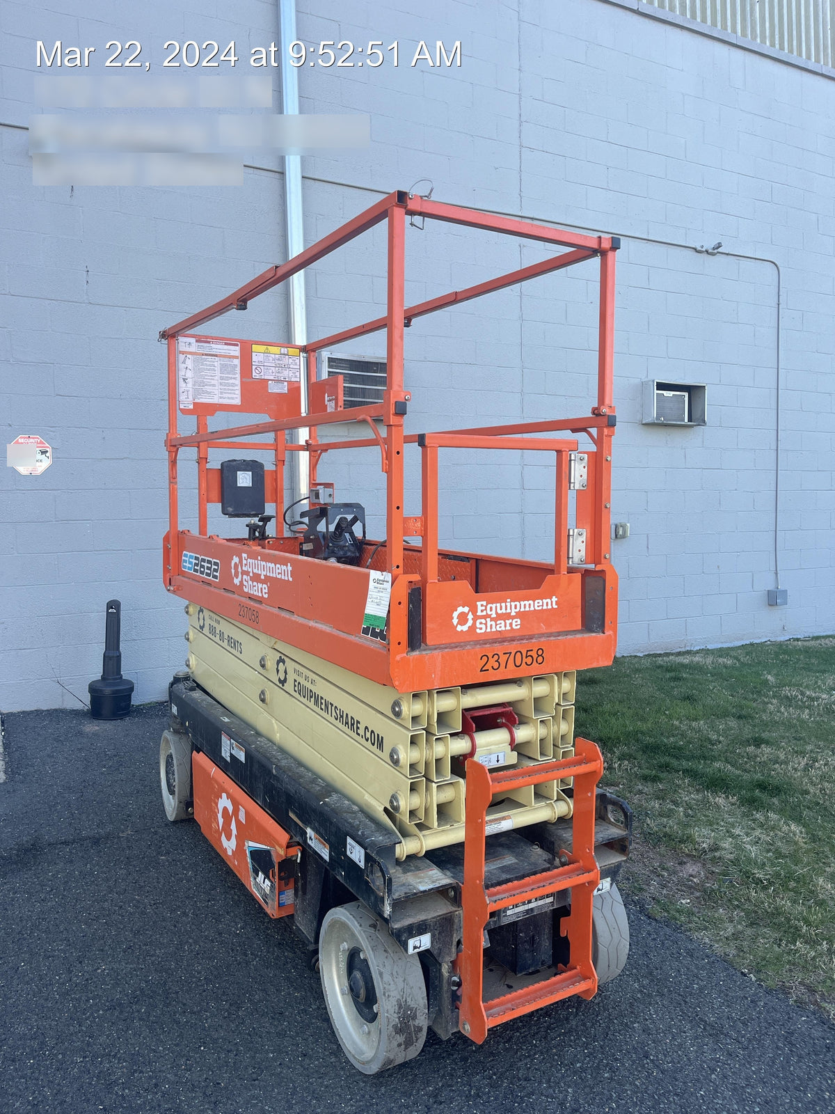 2022 JLG ES2632
