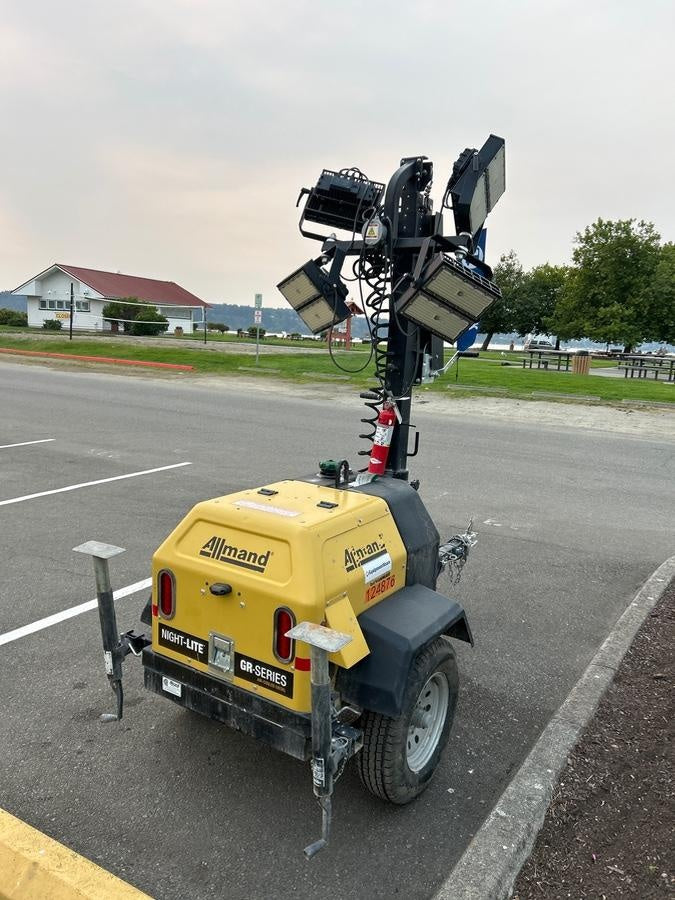 2020 Allmand NLV3GR (4) LED Light Fixture 350W, 23' Vertical Mast, 3kW Prime, Towable, Deep Sea L401, Leveling Jacks, Yanmar T4F 5.8hp