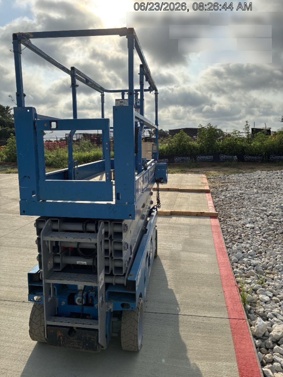 2023 GENIE GS-2632