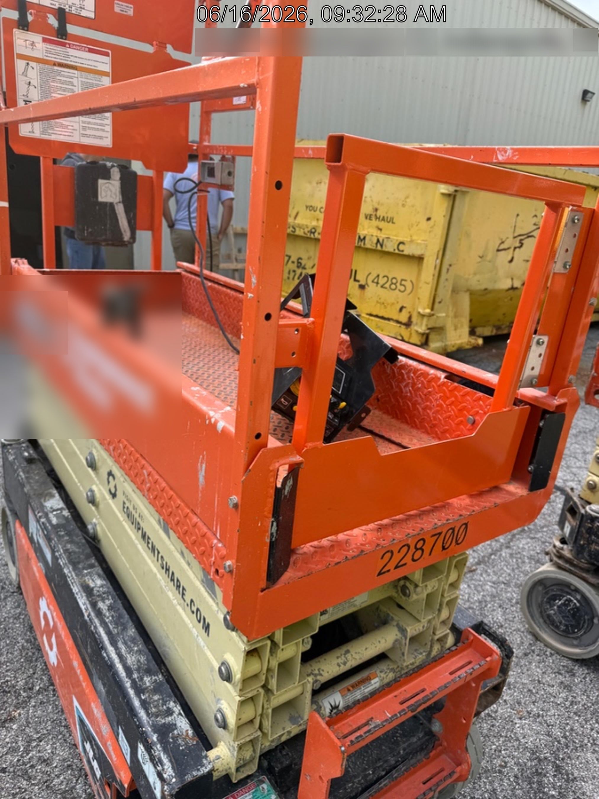 2022 JLG ES1932