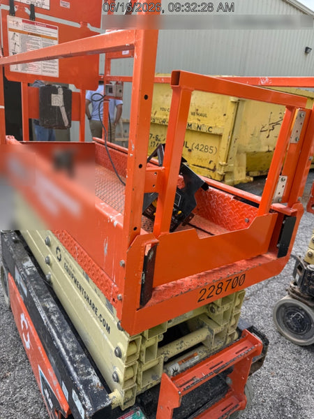 2022 JLG ES1932