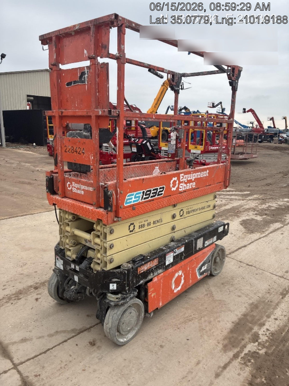 2022 JLG ES1932