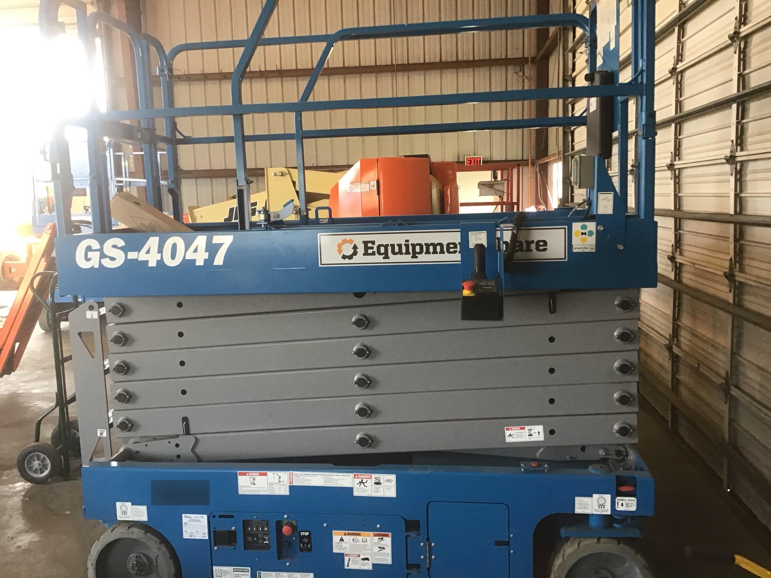 2018 GENIE GS-4047