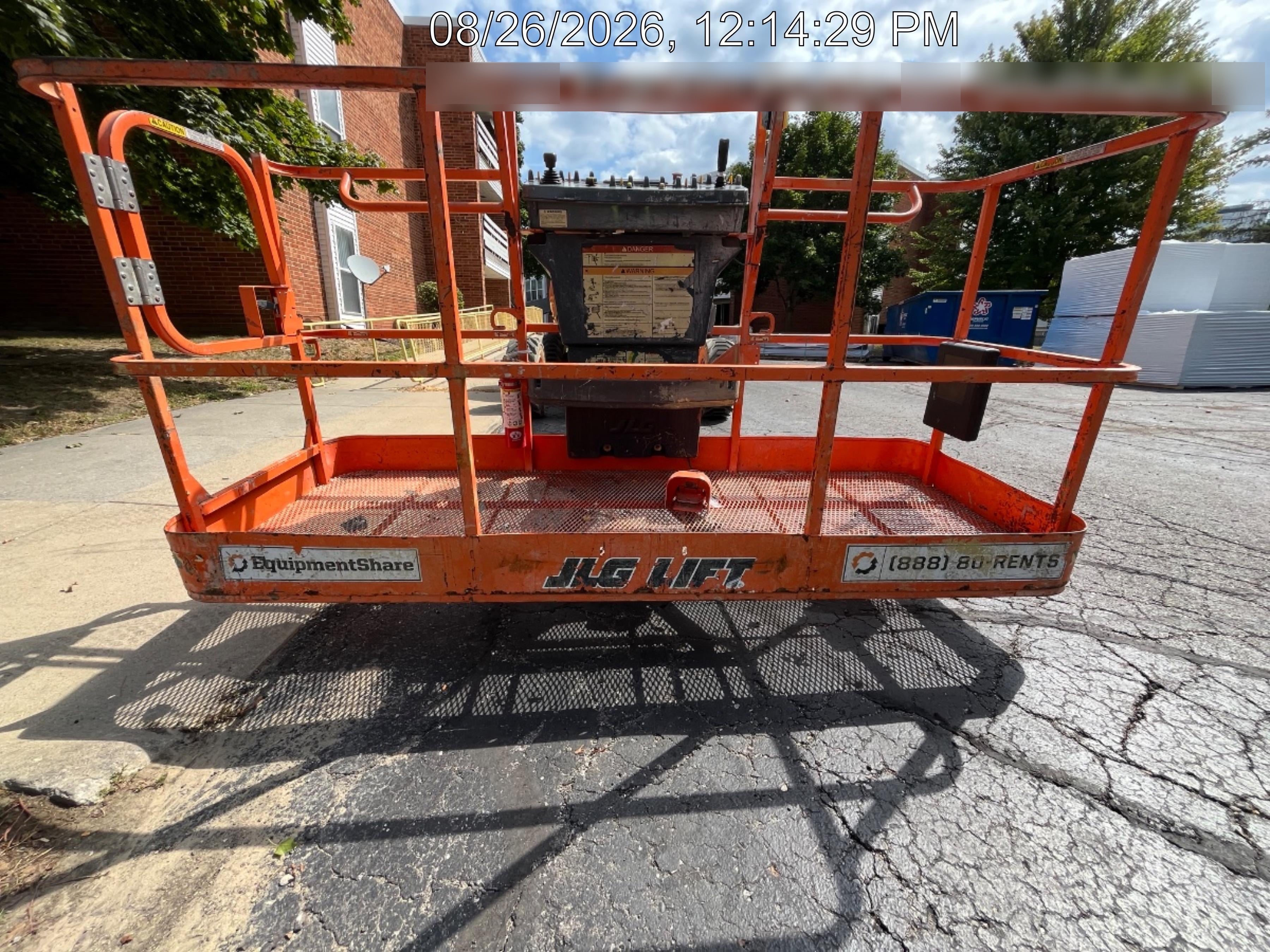 2021 JLG 400S