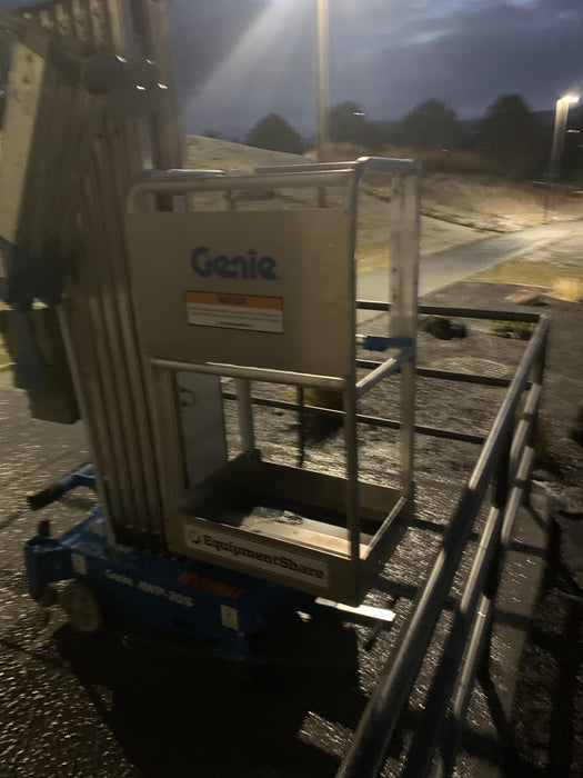 2020 GENIE AWP-30S