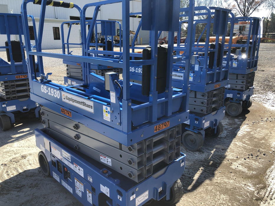 2019 Genie GS-1930 Fixed Rails with Chain Entry