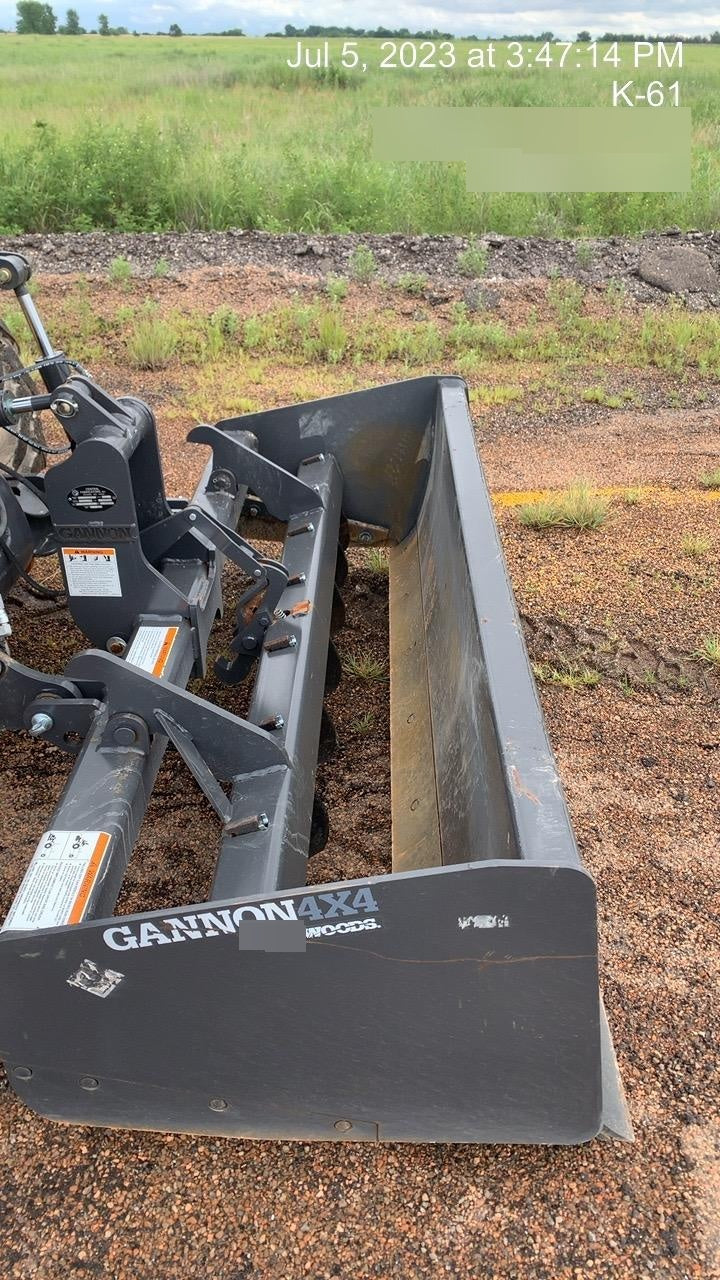 2023 CASE 570N EP