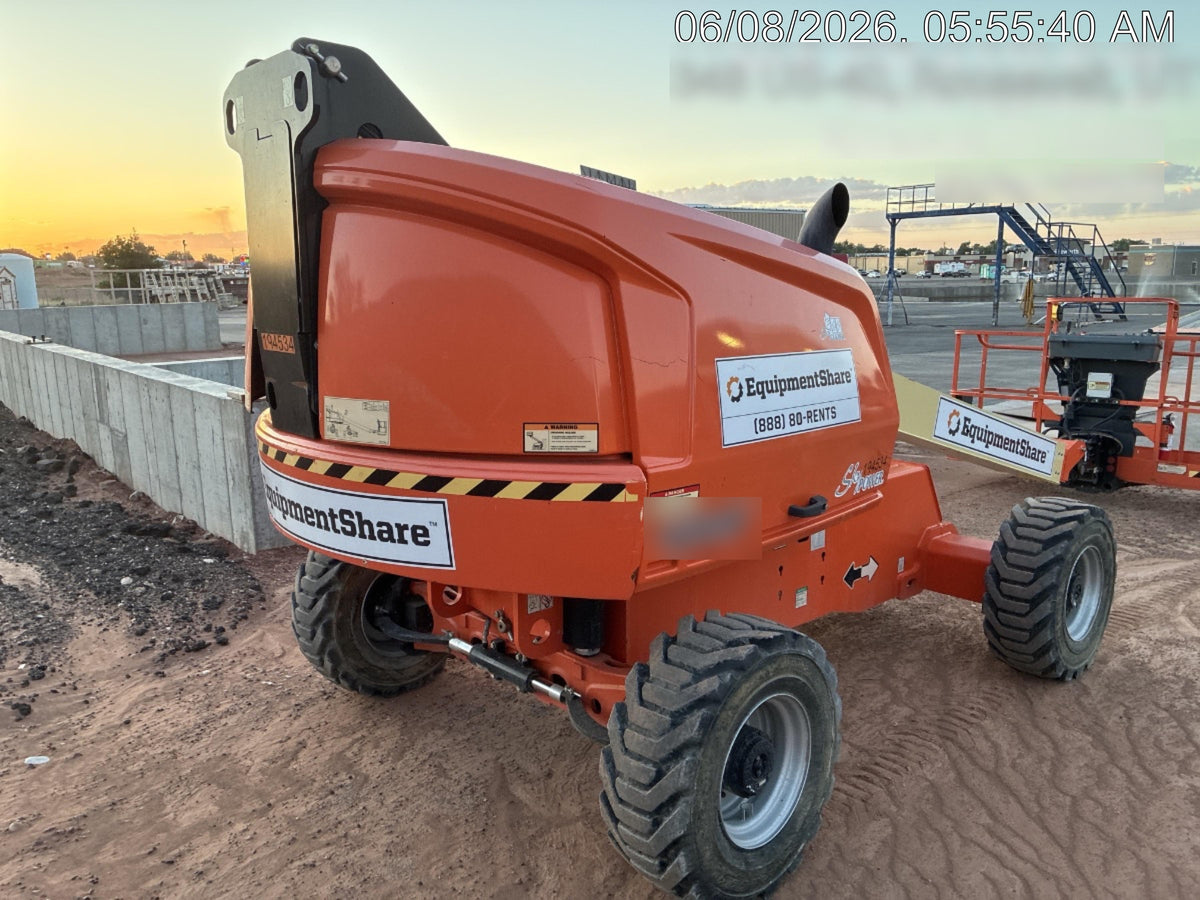 2021 JLG 400S
