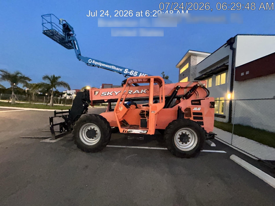 2017 Skytrak 6042 42' REACH, PALLET FORKS, 6k, FOAM FILLED TIRES
