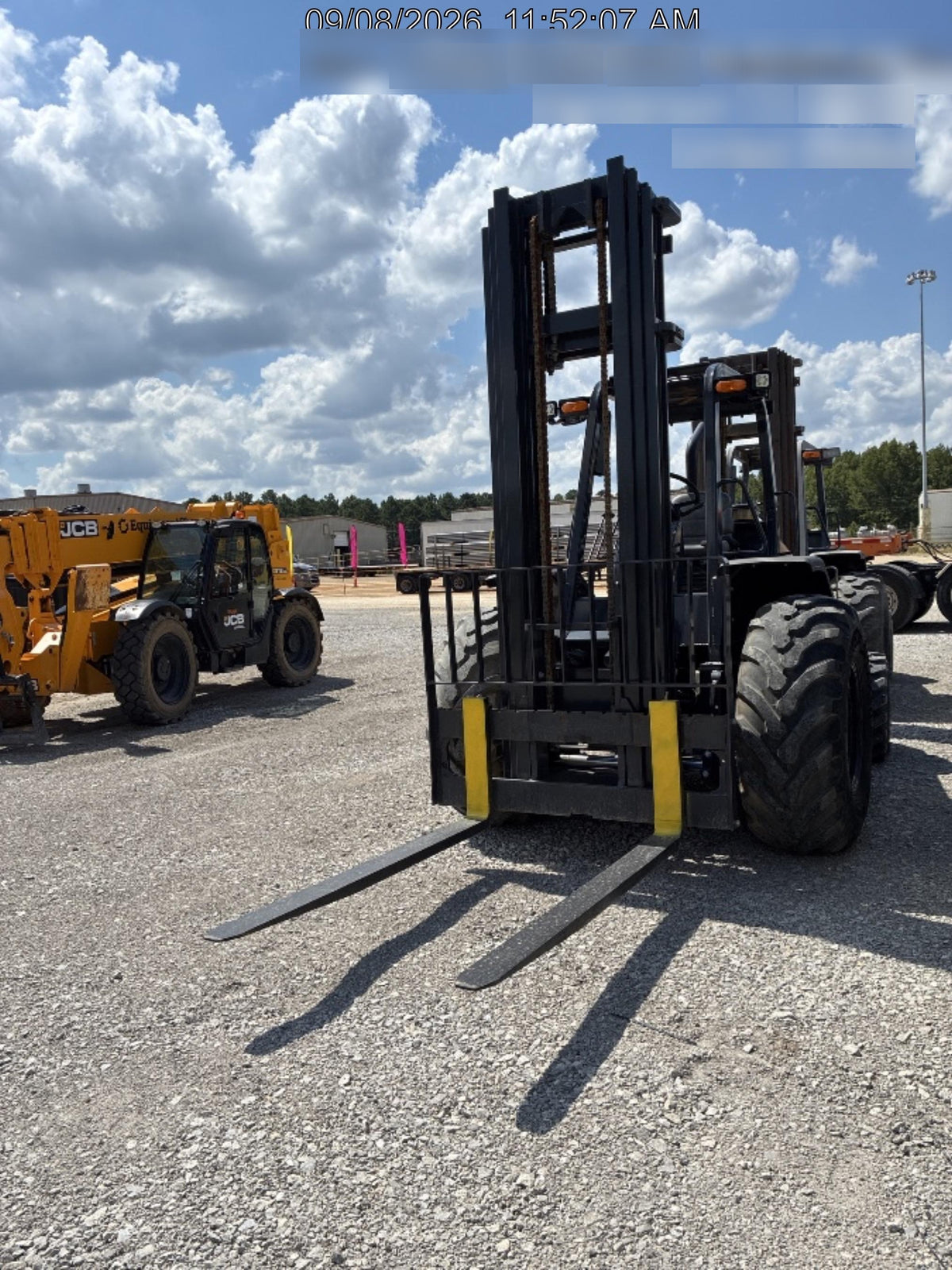 2023 CASE 588H