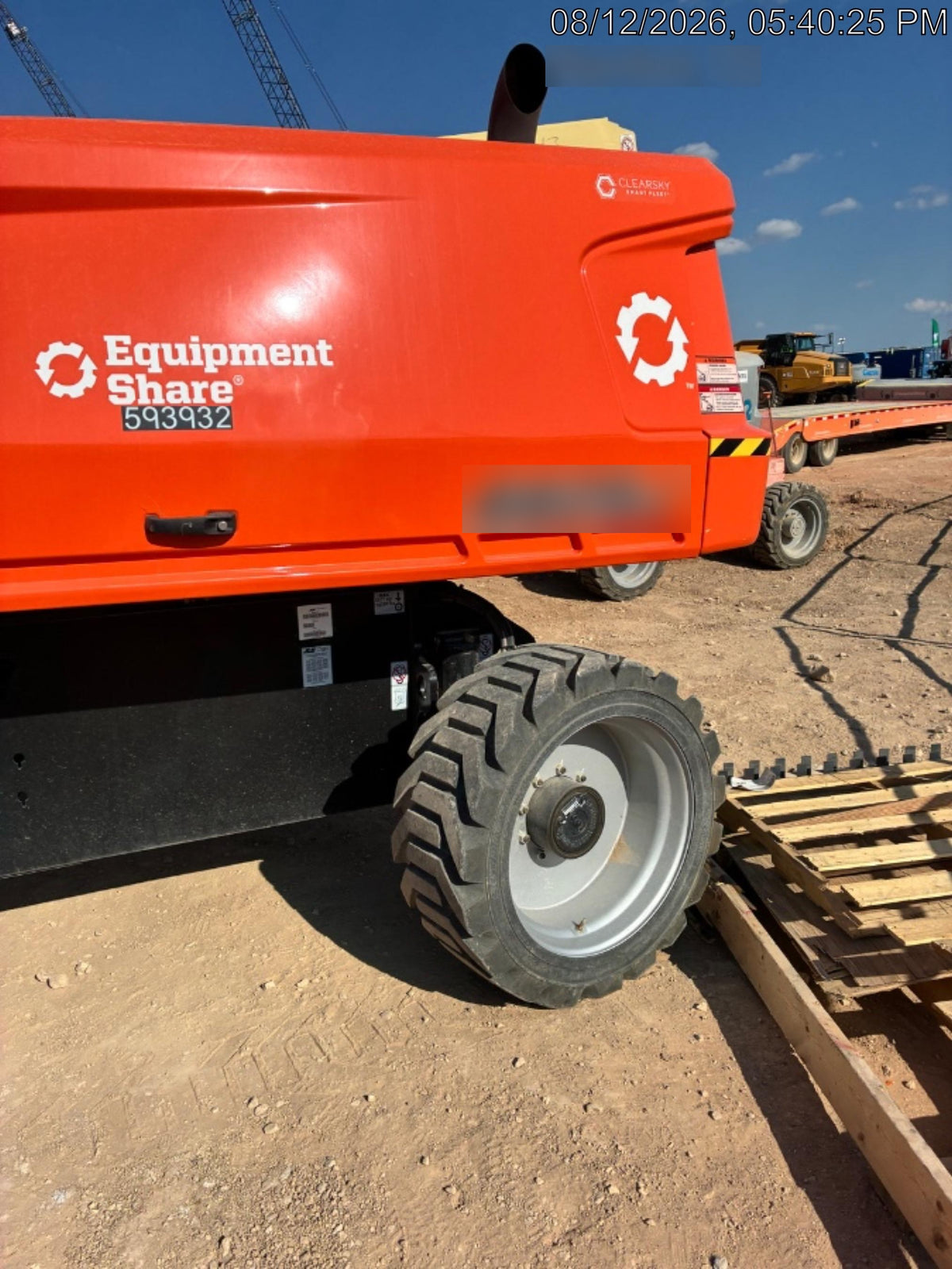 2025 JLG 660SJ
